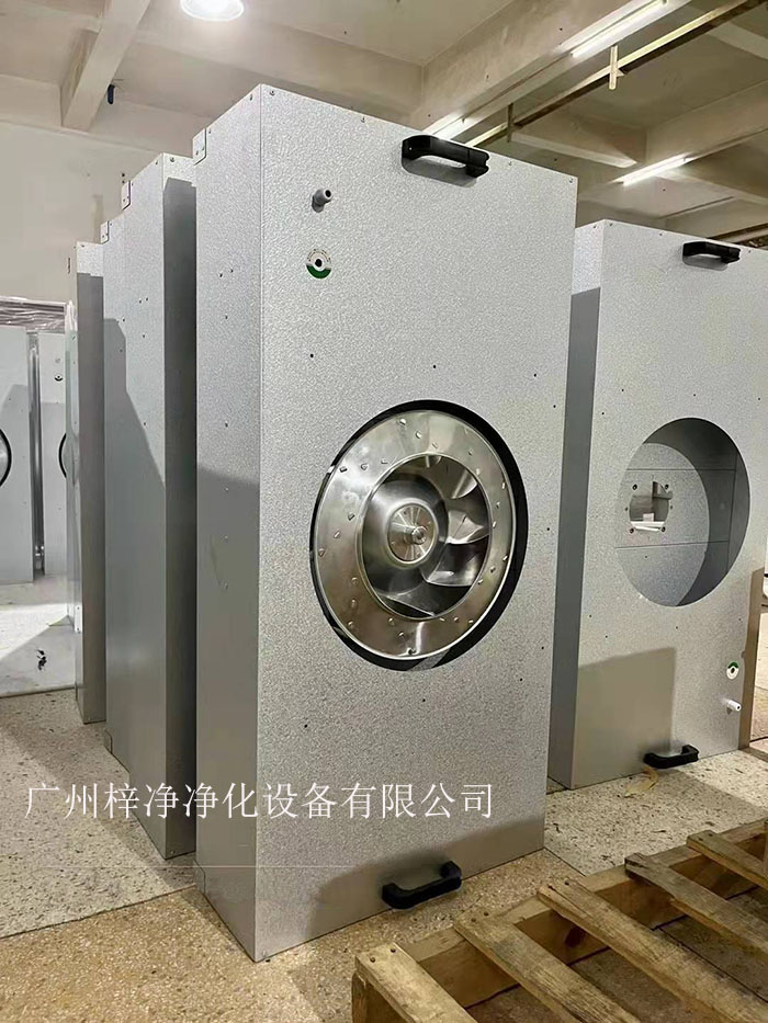 鍍鋁鋅板ffu廣泛應用于無塵室、潔凈工作臺、無塵生產線、組裝式潔凈棚、層流罩和局部百級等應用場合。