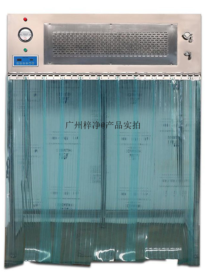 層流罩在潔凈室的建設(shè)和維護(hù)中,層流罩是必不可少的。 層流罩在潔凈室的建設(shè)和維護(hù)中,層流罩是必不可少的。